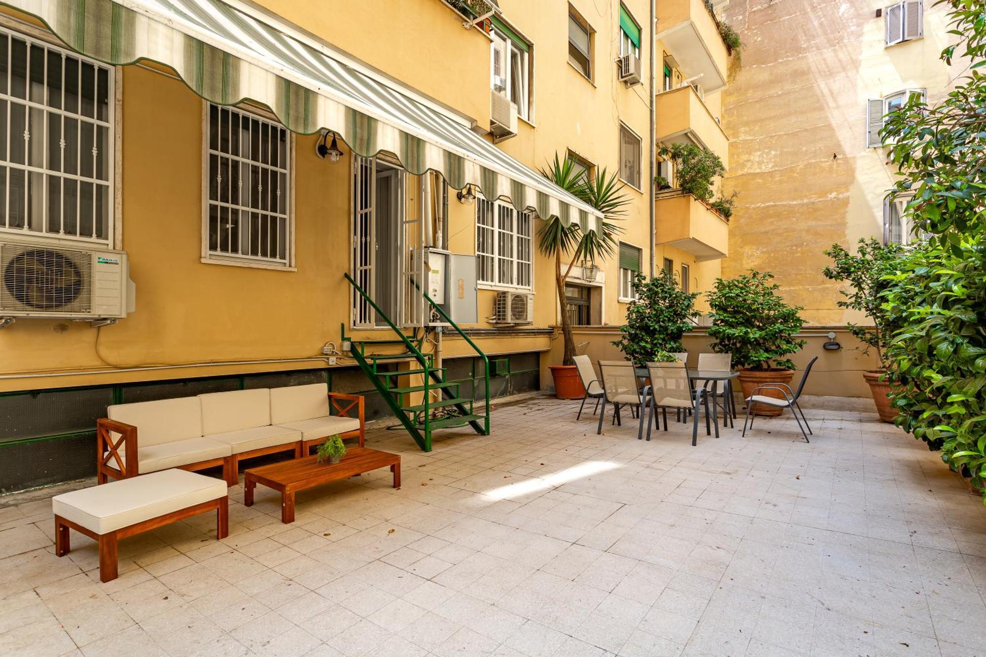 Iflat Vatican Spacious Apartment With Terrace Rome Bagian luar foto